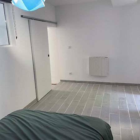Апартаменты Le Cosy - T2 Avec Petite Cour Dans Centre Historique De Нерак Экстерьер фото