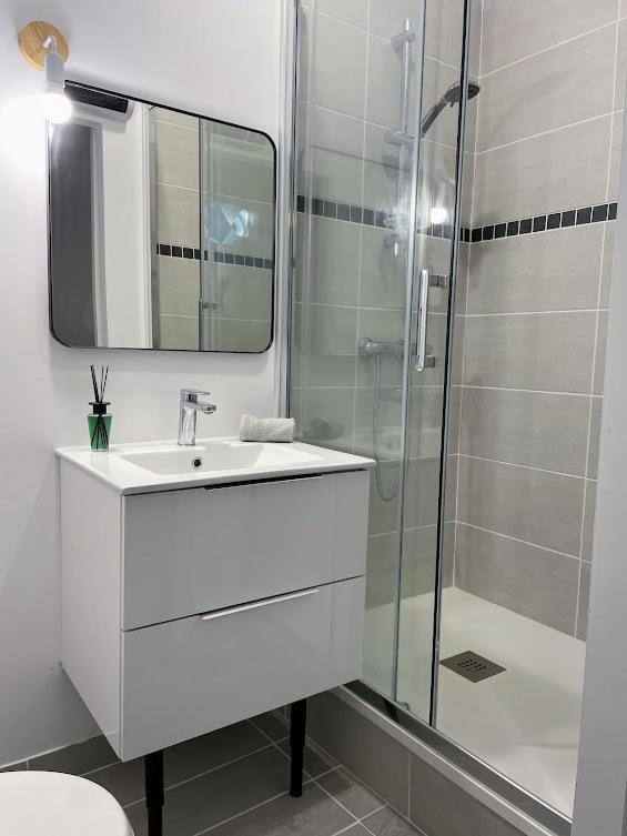 Апартаменты Le Cosy - T2 Avec Petite Cour Dans Centre Historique De Нерак Экстерьер фото